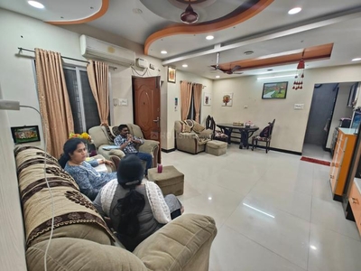 4 BHK Flat for rent in Selaiyur, Chennai - 1800 Sqft