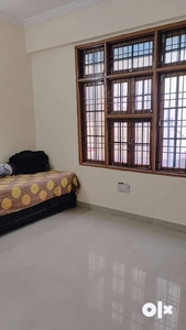 1bhk unfurnished flat for rent in mahanagar near vivekanand hospital.