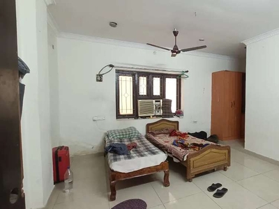 2 Bhk semi furnished flat for Rent in madhapur