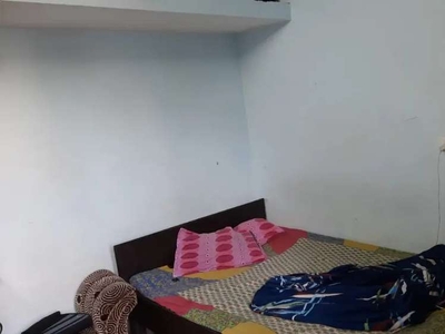2room set available for rent