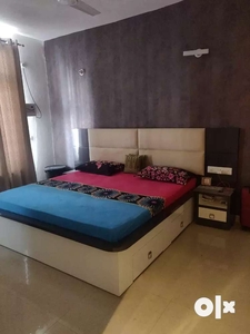 3 bhk furnished flat Omaxe R2 Shaheed Path Lucknow