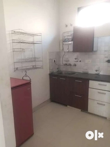 3 room set well furnished available in good location