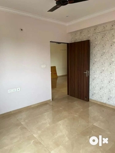 3Bhk Semi furnished flat available for rent in Banipark