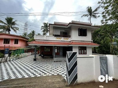 4 BHK TWO YEAR OLD HOUSE FOR SALE AT PUTHANKURISH