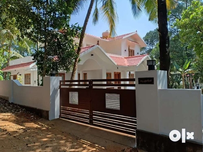 5 year old house, with fully furnished at,palakkad,pattambi, koppam