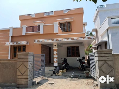 Brand new house with 5 cent for sale near Pirayiri, 1750 sqfeet