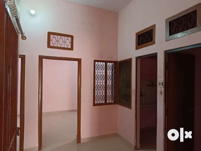 Room available at surajkund gorakhpur 4 BHK - 10000