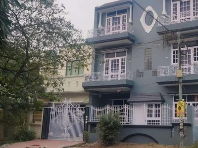 Urban style Villa in choti baradari