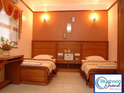 Compact Bluemoon Grand Rent India