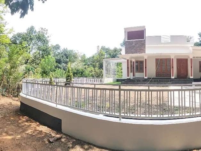 10 cent and 2500 sqft house for sale in Bharananganam