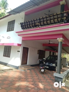 13cent 4bed room4bathroom 2200squayer feet house for sale in shoranur
