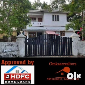 1800 sqft 4 BHK House in 16. 5 cents is for sale at Mulanthuruthy.