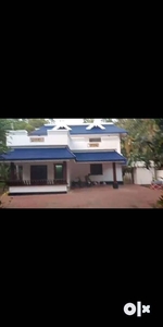 2000 sq ft house in heart of Kodungallur City. 4 BHK. Price negotiable
