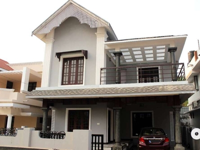 3BHK 1850 sq.ft villa close to inforpark for immediate sale