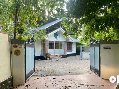 3bhk house with well and total land area of 8.5 cents