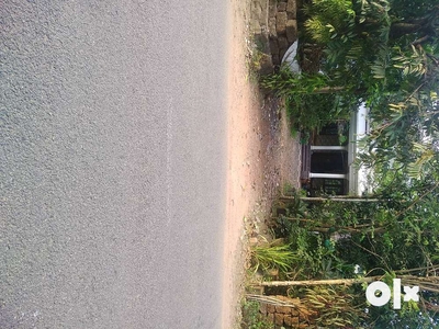 4 bedroom house in poovathussery 14cent