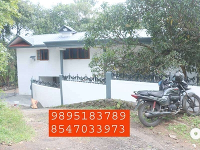 4 BHK house in 30 cents at SH mount 1.30 crore