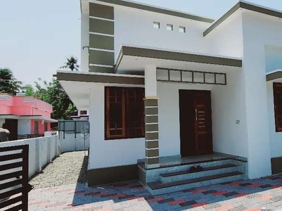 4 Cent land,3 bhk,Edapally,Varapuzha,Well & Corp Water,bus stop n,35/n