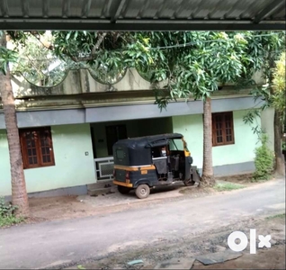 9 cent with 4 bedroom house in Ponnani.