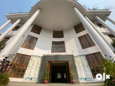 Big Luxurious Villa Selling In Varanasi