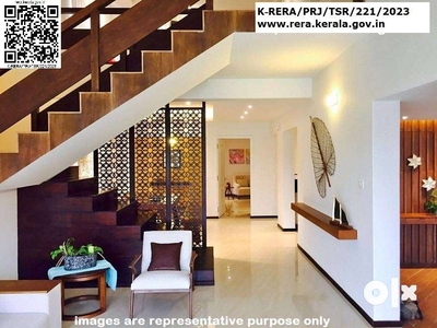 Few KM Kozhikode Highway - 10 Cent Land - Luxury House For Sale