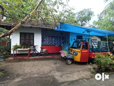 House and Land for Sale in Udayamperoor, Ernakulam