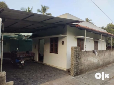 House sele 25 Lack near thevaikkal