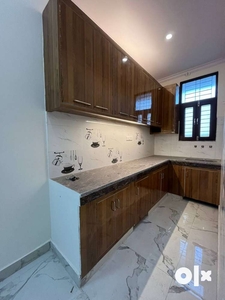 Independent Floor availabe 3 bhk in Spacious area ||2 unit left only