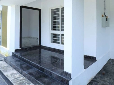 Irinjalakuda - Budget-friendly 3BHK House / Villa for Sale in Thrissur