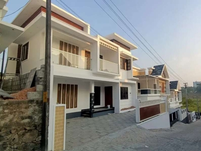New build independent 3bhk + 1 study room villa for sale (Thevakkal)