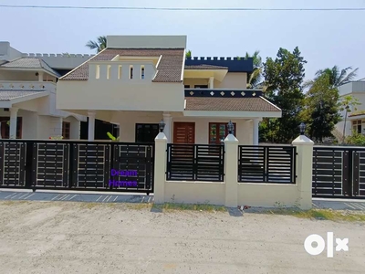 Newly constructed 5cent 4bhk 1900sqft house for sale near North Parvur