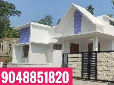 PALA VAIKKOM ROUTE 11 CENT 1450SQFT OPEN WELL