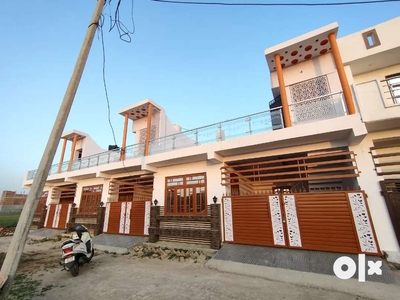 Residential House for sale in Jankipuram extension