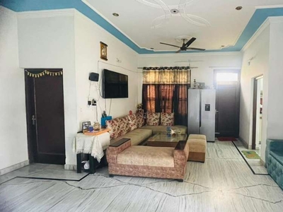 Selling 10 marla house in trikuta nagar extn