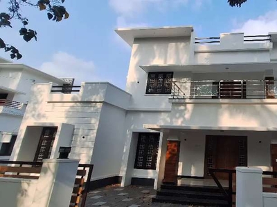 Thrissur mundoor 8.250 cent 4 bhk new villa