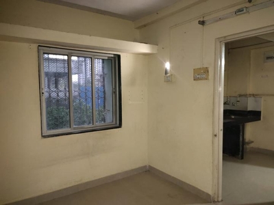 1 BHK Flat for rent in Kandivali West, Mumbai - 450 Sqft