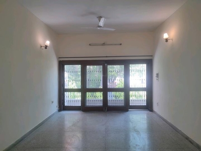 1 BHK Independent Floor for rent in Sector 14, Noida - 860 Sqft