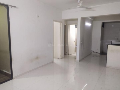 2 BHK Flat for rent in Chandkheda, Ahmedabad - 1091 Sqft