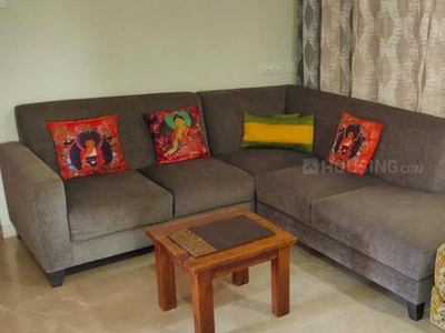 2 BHK Flat for rent in Khar West, Mumbai - 820 Sqft