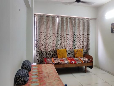 2 BHK Flat for rent in Vaishno Devi Circle, Ahmedabad - 1191 Sqft