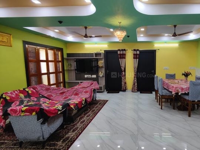 3 BHK Flat for rent in Behala Chowrasta, Kolkata - 2500 Sqft