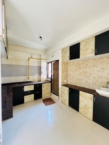 3 BHK Flat for rent in New Ranip, Ahmedabad - 1400 Sqft