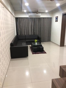 3 BHK Flat for rent in Vaishno Devi Circle, Ahmedabad - 2400 Sqft