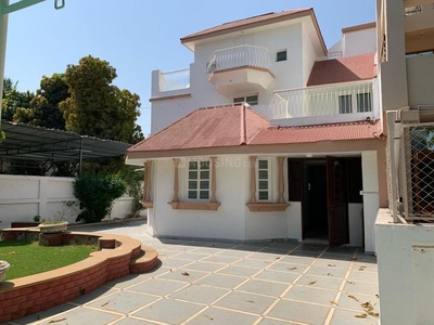 3 BHK Villa for rent in Thaltej, Ahmedabad - 3600 Sqft