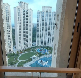 4 BHK Flat for rent in Thane West, Thane - 3500 Sqft