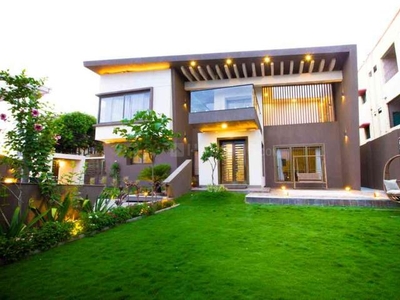 4 BHK Villa for rent in Vastrapur, Ahmedabad - 3800 Sqft