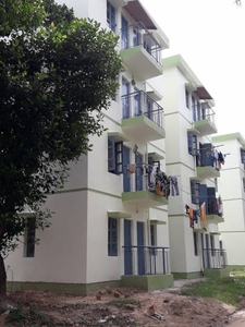 650 sq ft 2 BHK 1T Completed property Apartment for sale at Rs 25.00 lacs in West WBHB Belaghata in Beliaghata, Kolkata