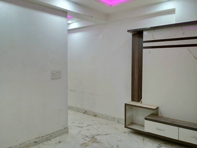 1050 sq ft 2 BHK 2T SouthEast facing Apartment for sale at Rs 31.50 lacs in Project in Sector 73, Noida