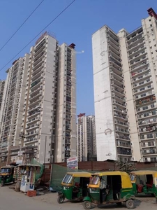1140 sq ft 2 BHK 2T Apartment for rent in The Antriksh Golf View I at Sector 78, Noida by Agent Makaan