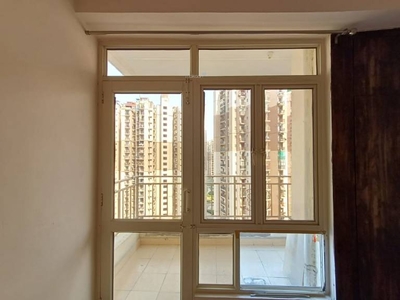 1295 sq ft 3 BHK 2T East facing Completed property Apartment for sale at Rs 85.00 lacs in Supertech Ecociti in Sector 137, Noida